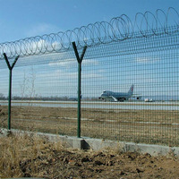 Clôture en acier en forme de Y de haute qualité, fil barbelé enduit, panneaux extérieurs imperméables