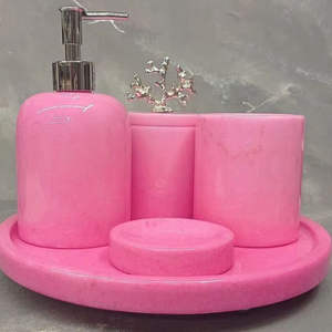 Ensemble de salle de bain en résine haut de gamme trois pièces fait main : organiseur de coiffeuse, porte-savon, porte-brosse à dents, plateau, étanche et durable - Product Image 4