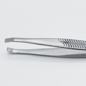 Pinzas para cejas pulidas con punta inclinada de diseño personalizado de Color personalizado de acero inoxidable de alta calidad - Product Image 2