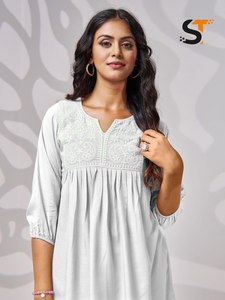 La última colección de la temporada de verano, ropa occidental de algodón para mujer, camisetas cortas elegantes, tienda Kurtis para los próximos festivales - Product Image 2