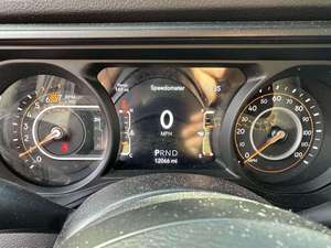 Jeep Wrangler 4 portes 4x4 2024, conduite à gauche, 50 001 à 75 000 miles, 200 à 250 ch - Product Image 6