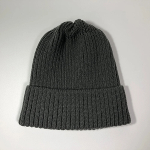 ODM, Gorros de Punto Grises Lisos con Puño, Diseño Moderno y Personalizado con Logotipo, Color Sólido, para Adultos, Acrílicos, Cálidos para Invierno, Deportivos - Product Image 1