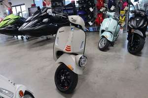 Vespaa GTV 300 - Product Image 2