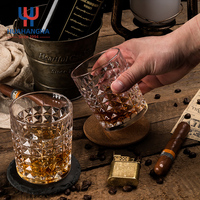 Artisanat de qualité 10oz 4 pièces ensemble de verres à whisky verre en forme de diamant avec boîte en bois personnalisée pour cadeau d'anniversaire de noël