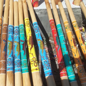 Đàn <span class=keywords><strong>Didgeridoo</strong></span> dài bằng gỗ được làm từ gỗ tếch hoặc gỗ bạch đàn, sản xuất tại Bali, Indonesia, nhạc cụ truyền thống. - Product Image 1