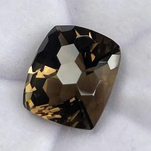 Cuarzo Natural Beer, Pulido, Corte Cojín, Cóncavo, con Iridiscencia, Procedente de África, Certificado IGTl, para la Fabricación de Joyas - Product Image 2