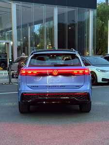 รถกระบะมือสอง ปี 2024 เครื่องยนต์ 4.1-6 ลิตร 186 แรงม้า เกียร์อัตโนมัติ 7 สปีด 5 ประตู 4 ที่นั่ง ระยะทางวิ่ง 200 กม. ดีเซล ไม่เคยเกิดอุบัติเหตุ พร้อมใช้งาน หลังคาซันรูฟแบบพาโนรามา - Product Image 4