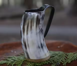 Taza de cuerno multicolor de último diseño de calidad estándar y taza vikinga a precio mayorista para exportación desde India por artesanía creciente - Product Image 2