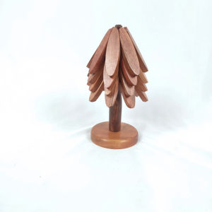 Sous-plats en bois personnalisés en forme d'arbre, sous-verres pour plats chauds, ensemble de sets de table en bois d'acacia et de noyer avec support, à vendre, faits à la main - Product Image 1