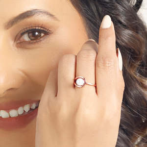 Bague en or avec perle sereine - Product Image 2