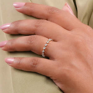 Bijoux de luxe en diamant taille poire cultivés en laboratoire anneaux de mariage 18k 14k or massif Halo fiançailles bagues en diamant personnalisées pour les femmes OEM - Product Image 3