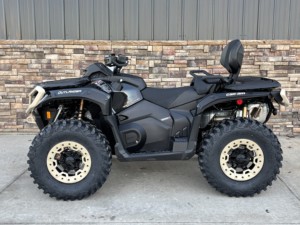 รถเอทีวี Can-Am Outlander 1000R สีดำ ขับเคลื่อน 4 ล้อ เกียร์อัตโนมัติ ระบบส่งกำลังเพลา  เครื่องยนต์เบนซิน 4 จังหวะ ถังน้ำมัน 20-30 ลิตร ยางสำหรับทุกฤดู ไม่มีบรรจุภัณฑ์ - Product Image 5