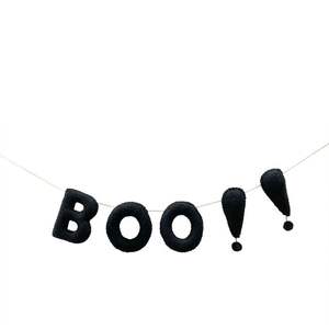 Guirnalda de fieltro de fantasmas Boo para fiestas, guirnalda clásica de Halloween de fieltro Boo, guirnalda de fieltro Boo hecha a mano - Product Image 1