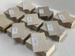 Cartes de visite vierges en fibres naturelles faites à la main, enduites, aseptiques, 400 GSM, écologiques, en papier texturé de jute et chanvre - Product Image 4