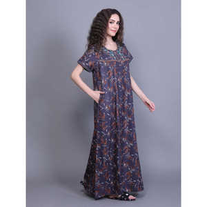 Conjunto de Bata de Noche de Manga Corta Estampada con Bolsillo Lateral y Bordado en el Cuello, Tejido Suave, para Novias, ODM Personalizable con Cordón Ajustable - Product Image 1