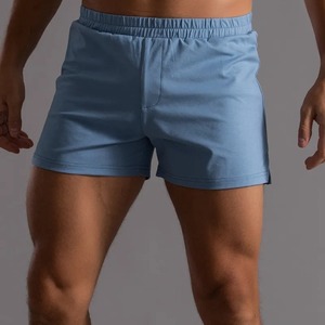 Short de gymnastique décontracté à séchage rapide pour hommes Short de course pour hommes en polyester respirant Logo personnalisé Short pour hommes Noir Entrejambe court - Product Image 2