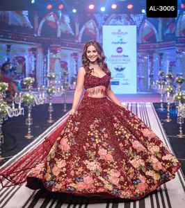 Georgette pesada de desgaste tradicional de estilo indio y pakistaní con trabajo de bordado de secuencia Lehenga Choli para función de boda - Product Image 5