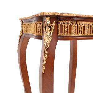 Mesa Auxiliar Cuadrada de Lujo con Incrustaciones Florales y Delicado Faldón de Latón Dorado para Decoración Clásica de Esquinas del Hogar - Product Image 2