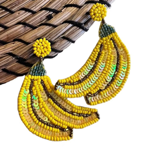 Pendiente de bordado de plátano con cuentas de joyería elegante de alta calidad con toque de personalización elegante y elegancia superior de Hiba Enterprises - Product Image 1