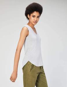 Vente en gros T-shirt court pour femmes débardeur sans couture Streetwear débardeur décontracté en tricot côtelé extensible Stock fabriqué au Pakistan - Product Image 3