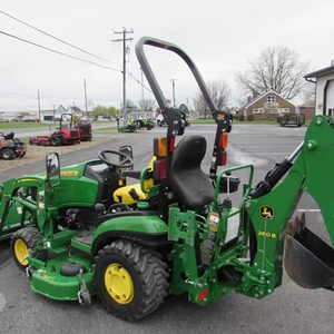 Tractor Agrícola JOHHN DEERE 1025R con Motor de 24 HP - Product Image 3