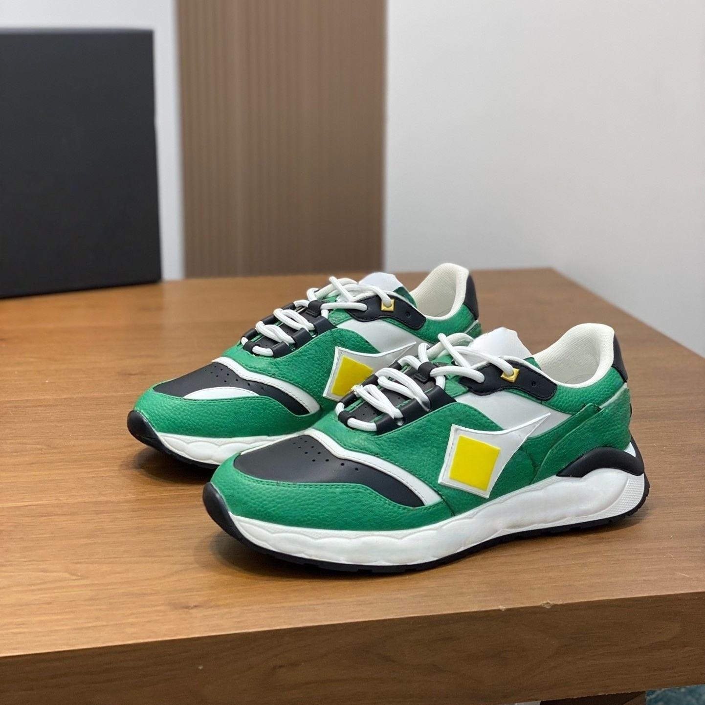 สีเขียว