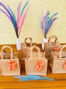 Sacs fourre-tout en jute à motif personnalisé de haute qualité glands en toile de jute durables et écologiques emballage quotidien réutilisable pour une utilisation en cadeau en plein air - Product Image 3