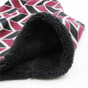 Venta al por mayor de acrílico de invierno cálido OEM de alta calidad de acrílico Unisex cálido gorro de punto jacquard cómodo gorro sombreros - Product Image 5