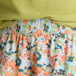Pantalones cortos de bambú para Mujer | Ropa de verano suave y transpirable ecológica con cintura elástica cómoda - Product Image 6