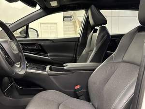 Toyota bZ4X Limited d'occasion 2023 à vendre - Product Image 6