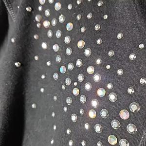 เสื้อฮู้ดผู้ชายลายใหม่ล่าสุด ประดับเพชรเทียม รับทำโลโก้/สีตามสั่ง ระบายอากาศได้ดี คุณภาพสูง พร้อมคุณสมบัติป้องกันรอยยับ - Product Image 4