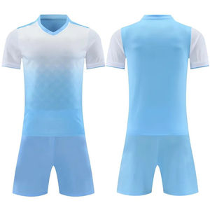 2025 nouveaux adultes hommes et femmes en gros en vrac 100% Polyester conception personnalisée football entraînement football uniforme Football ensemble complet - Product Image 2