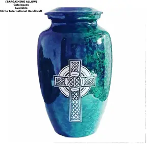 Chất lượng cao của con người tro urns cho phụ nữ và người đàn ông hình bầu dục màu xanh lá cây nhôm urn tại chi phí 800 mảnh trong moradabad