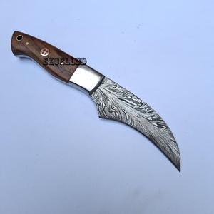 Design personnalisé fait à la main motif de plumes en acier Damas couteau Skinner lame fixe couteau de chasse et de survie couteau d'extérieur - Product Image 6