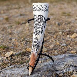 Cuerno vikingo personalizado medieval auténtico acabado Epoxi seguro para los Alimentos | Cuerno de buey recipiente para beber cuerno de hidromiel vikingo hecho a mano - Product Image 6