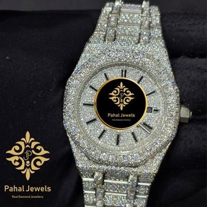 Reloj de Lujo de Acero Inoxidable con Incrustaciones de Diamantes y Cuarzo, Esfera Plateada con Indicador de Fecha, Brazalete Unisex para Regalo y Moda - Product Image 1
