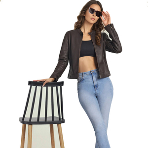 Chaqueta de cuero genuino para mujer de diseño personalizado | Prendas de abrigo de lujo para Mujer | Estilo casual y de motocicleta | Venta al por mayor de fábrica OEM - Product Image 2