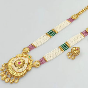 ENSEMBLE DE BIJOUX INDIEN TRADITIONNEL ET À LA MODE EN CUIVRE ET MOTIPEARL POUR FEMMES BOUCLES D'OREILLES ET PENDENTIF LONG COLLIER ENSEMBLE FEMMES - Product Image 1