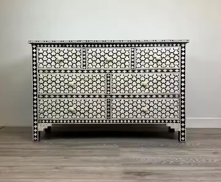 identique à l'image