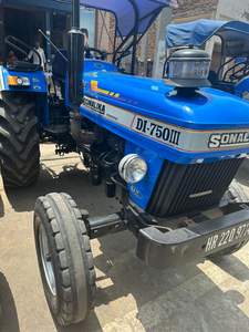 2019 Sonalika Di 750III tracteur à roues 2WD utilisé avec les composants de base moteur et boîte de vitesses - Product Image 4