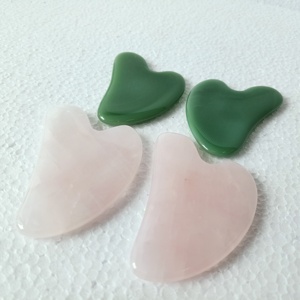 Guasha พลอยธรรมชาติที่กำหนดเองทำจากโรสควอตซ์และอัญมณีหยกเหมาะสำหรับการขายโดยการนวดและศิลปิน - Product Image 5