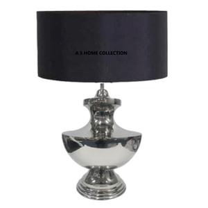 Lámpara de mesa pulida brillante de metal de acero inoxidable Diseño de tendencia con decoración de restaurante de hotel de forma redonda - Product Image 1