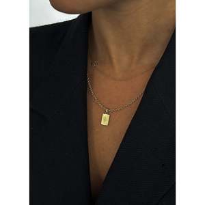 Collier asymétrique avec initiale plaqué rhodium or 14K/18K or rose vintage/tendance orné de zircon, diamant et perle pour fiançailles - Product Image 2