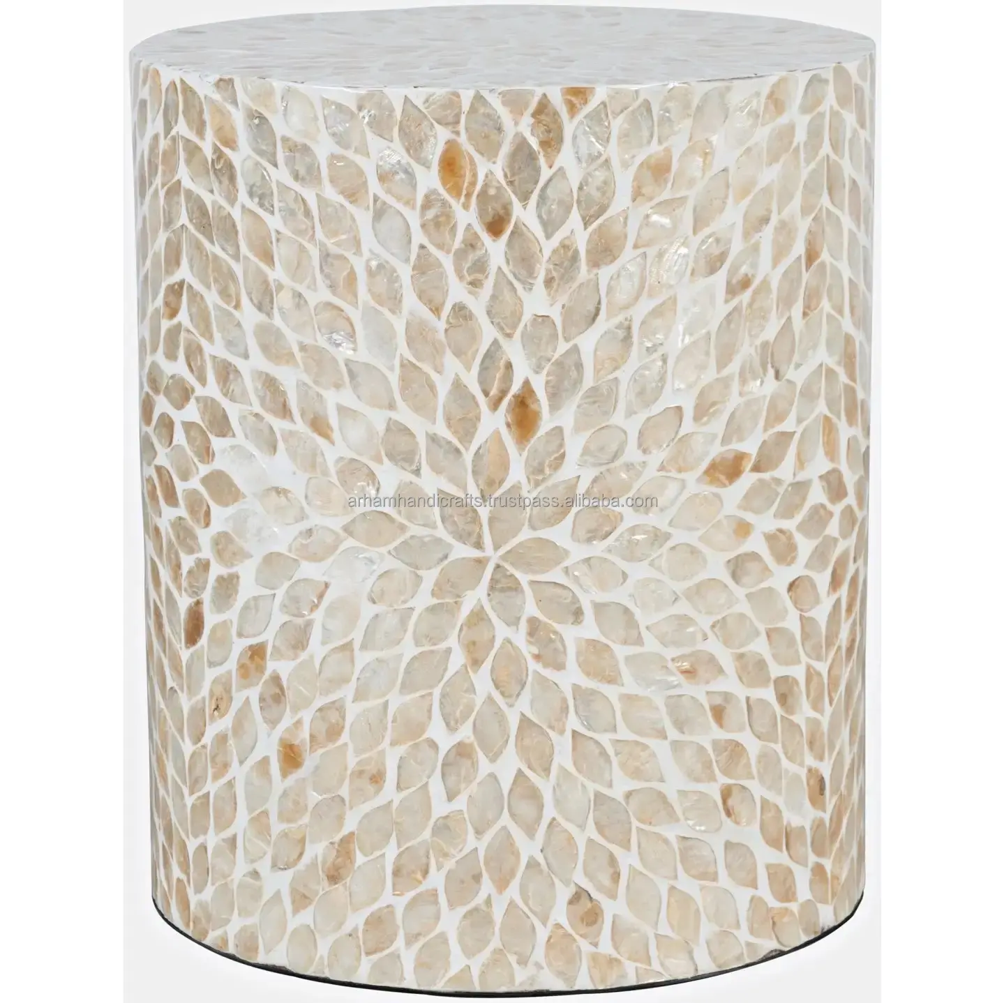 Marokkanischer Stil runder Knochen-Einlage Couchtisch Metallbasis hochwertige Tischplatte Wohnzimmermöbel von LUXURY CRAFTS