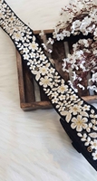 Rubans et dentelles brodés à la machine sur mesure Tissu en organza Divers motifs et fils multicolores pour la revente de robes de mariée