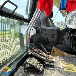 Excavatrice d'occasion Caterpillar CAT320D2L, faible consommation d'énergie, bon prix, respectueuse de l'environnement, accessoires intérieurs - Product Image 1