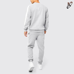 Trajes de sudor casuales de alta calidad para hombres Ropa al aire libre para invierno Tallas grandes Diseño liso - Product Image 2