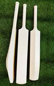 Mahaplay <b>Size</b> 5 Plastic <b>Cricket</b> <b>Bat</b> for Beginners (Ages <b>3</b>-8) Eco-Friendly Durable Lightweight Design Reinforced Toe Balanced - Product Image 5