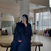 Abaya de Dubaï élégante en soie noire foncée, faite main, anti-plis, à manches longues, vêtement islamique pour femme, mode modeste, haute couture