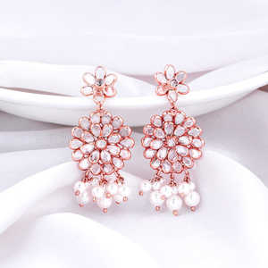 Boucles d'oreilles Ranjhana Chandbali Pearl - Product Image 6